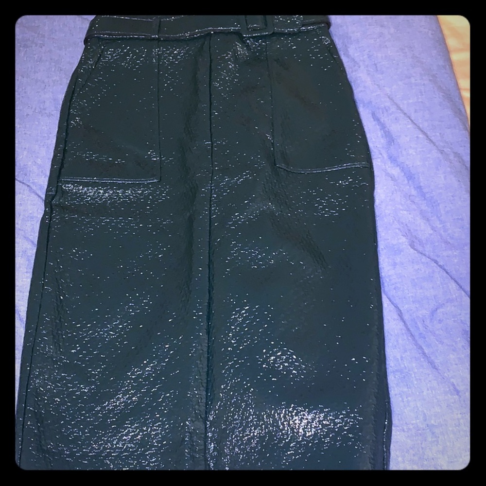 Belted pencil skirt...